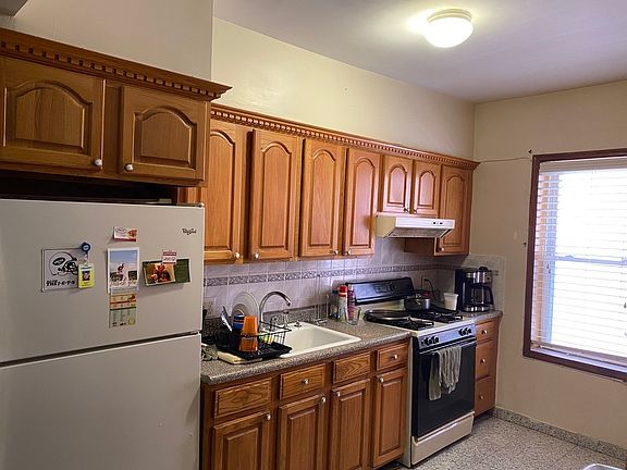2nd image of 30-38 37th St #1R