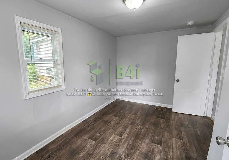 2728 9th St — Photo 11