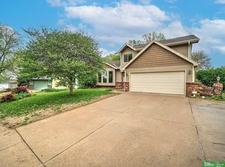 11609 Lilley Ln, Bellevue, NE 68123