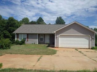 705 Patriot Ln, Greer, SC 29651