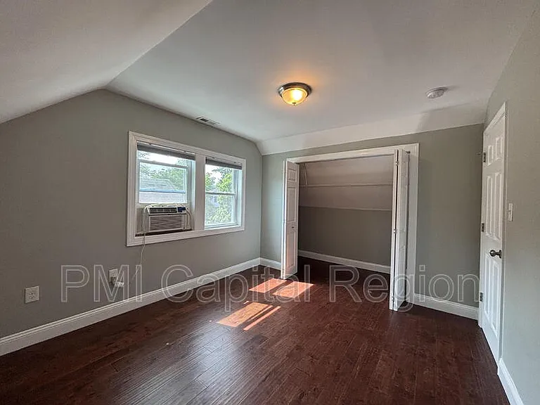 3903 Hampden St — Photo 16