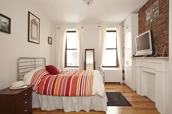 Sold by Keller Williams NYC | media 4