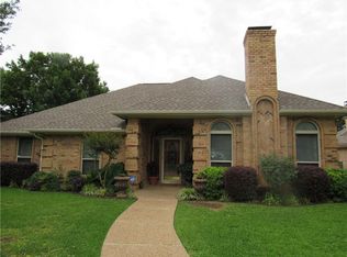 1002 Chasemore Dr, Mansfield, TX 76063