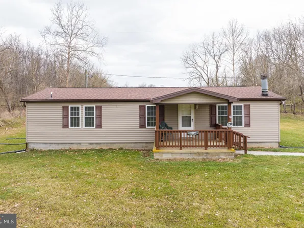 392 Persimmon Ln, Shepherdstown, WV 25443