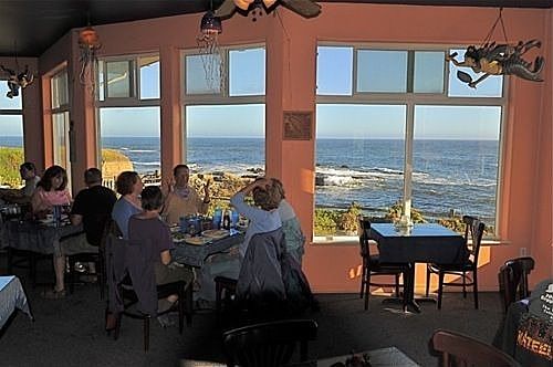 Tides Restaurant in Shelter Cove