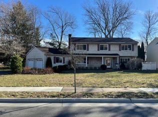 29 Hillwood Rd, East Brunswick, NJ 08816