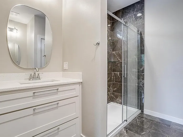 3303 Ryan Ave — Photo 24