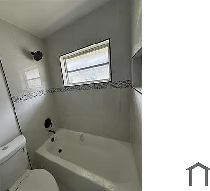 7964 SW 6th St — Photo 9