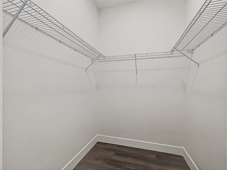 511 Sweetwater Dr — Photo 34