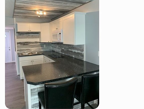 3rd image of 103 Golf Villas Ct NW