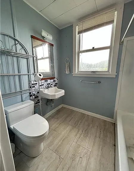 214 Jacquette St #A — Photo 6