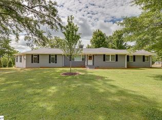 8 Viewmont Dr, Greenville, SC 29609