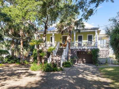120 E Indian Ave, Folly Beach, SC, 29439