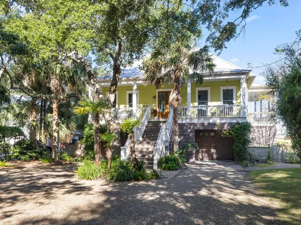 120 E Indian Ave, Folly Beach, SC 29439