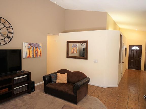 5th image of 631 Liege Dr
