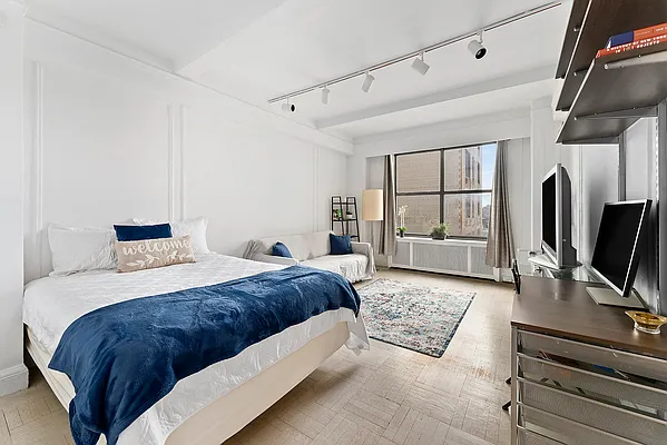 Rented by Compass | media 1