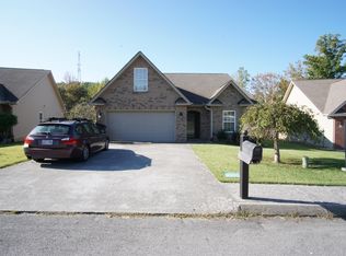 10364 Iverson Ln, Knoxville, TN 37932