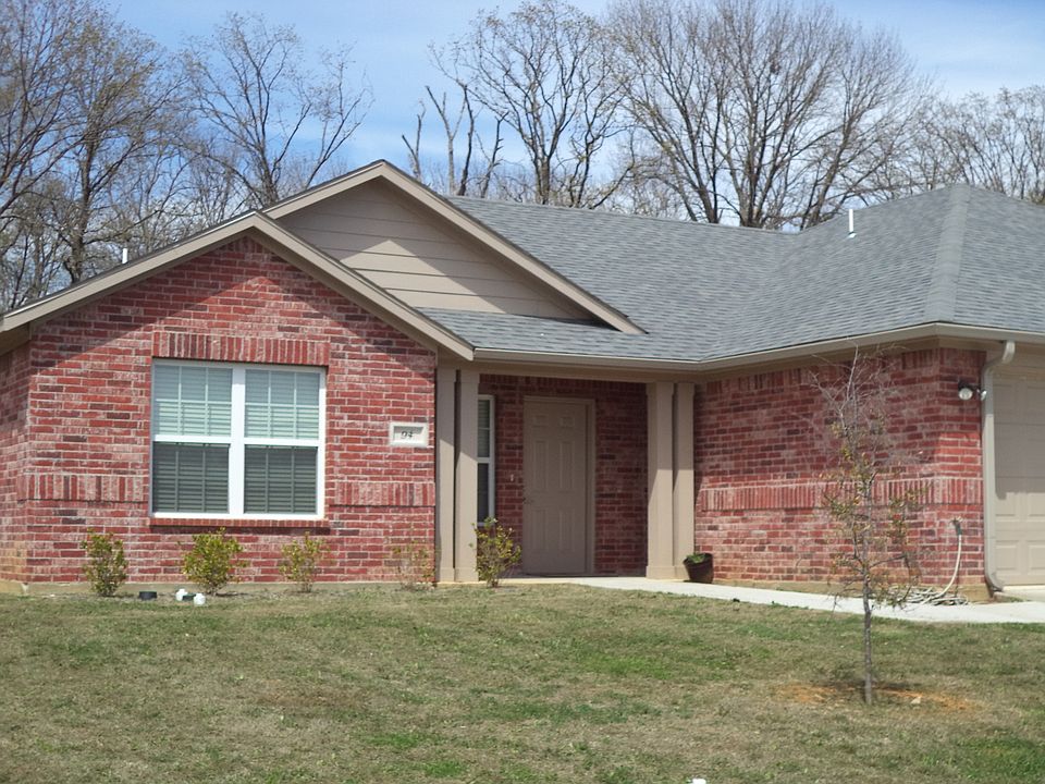 Linden Woods Duplexes 2909 Olivia Ave Durant OK Zillow