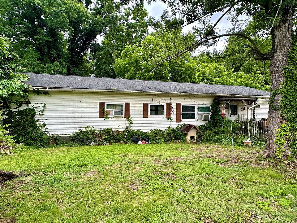 1st image of 1523 Riverfront Cir