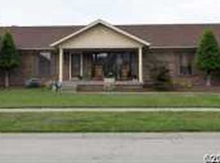 6007 Trappers Ridge Cir, Louisville, KY 40216