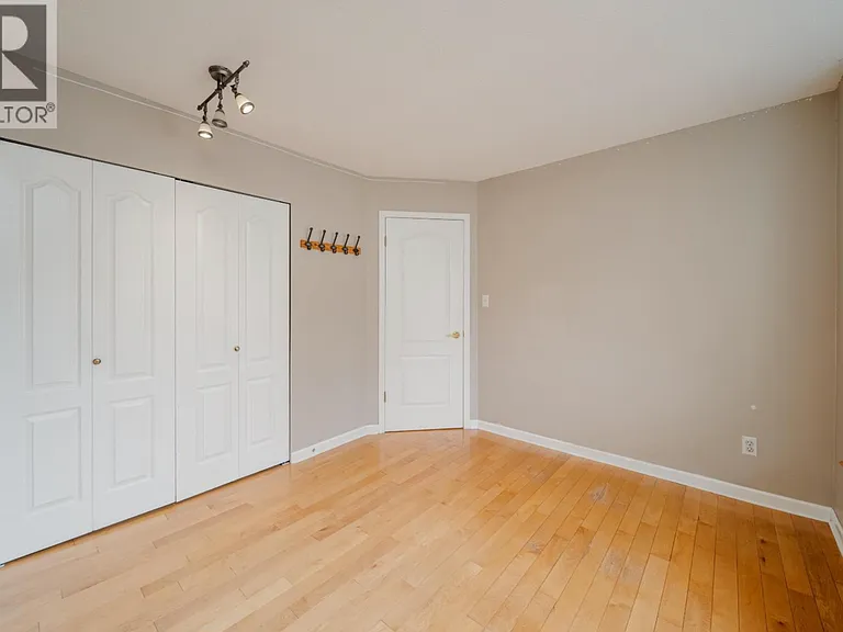 227 Waterleigh Dr #227 — Photo 20