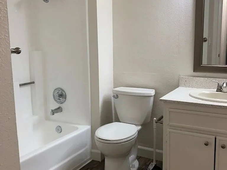 Brandywine Apartments — Photo 34