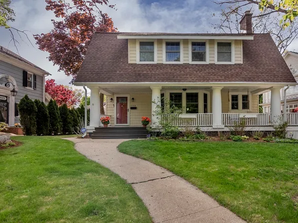 2318 Glenwood Dr, Kalamazoo, MI 49008