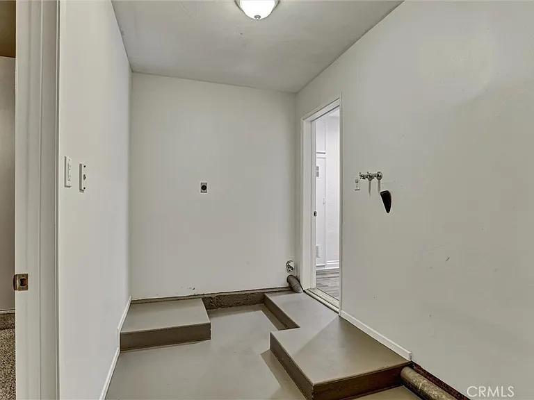 1726 N Oak Knoll Dr #C — Photo 17
