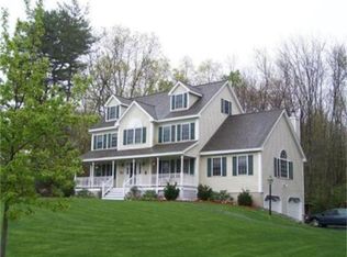 100 Debra Dr, Tewksbury, MA 01876