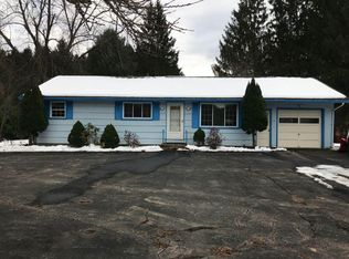 39 Huntington Rd, Hadley, MA 01035
