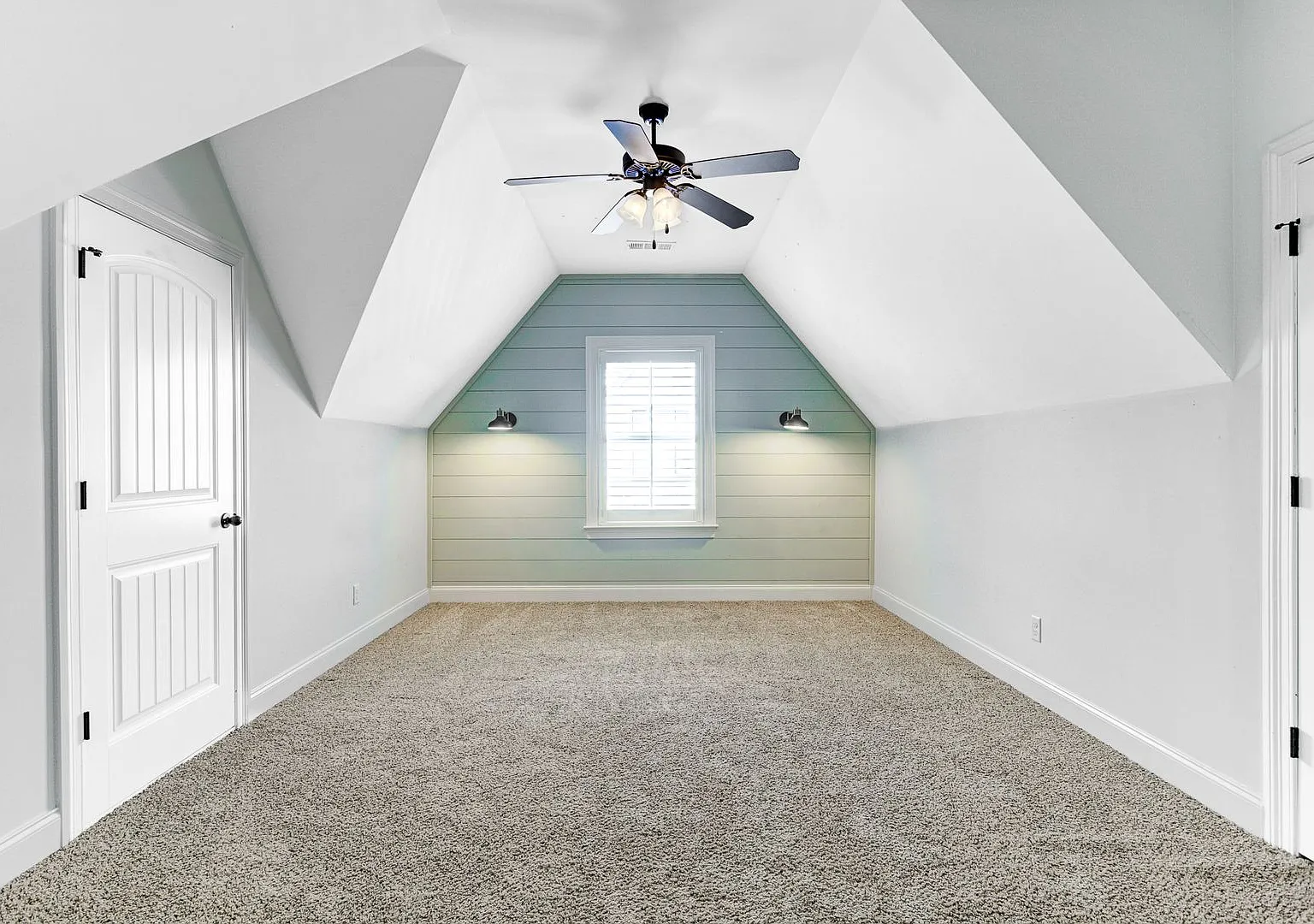 A stunning 5-bedroom, 3.5-bath home offering nearly 4,750 square feet of space, comfort, and upsc... — Photo 2