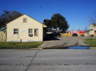 1026 Miles St, Rosenberg, TX 77471