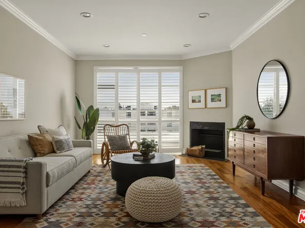 837 N Hudson Ave Unit 402, Los Angeles, CA 90038