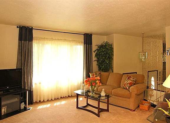 2nd image of 48 Sunny Hill Dr