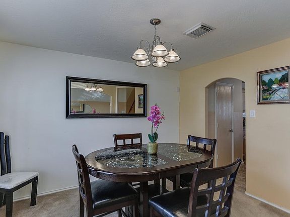 4th image of 22235 Queenbury Hills Dr