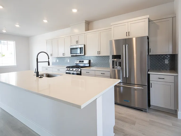 14668 SW 165th Ave — Photo 12