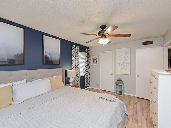 4th image of 118 Southmeadow Dr