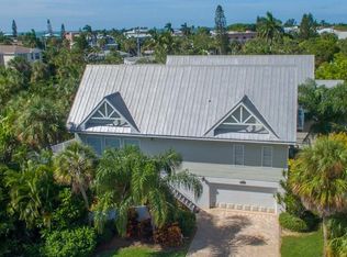 7906 Marina Dr, Holmes Beach, FL 34217