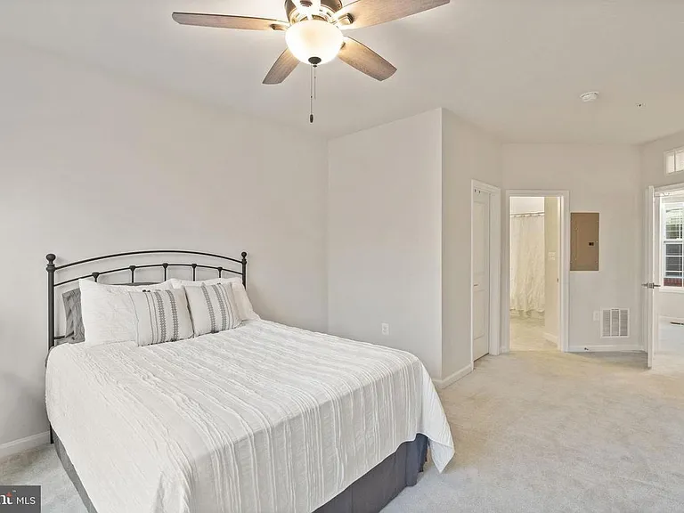 23257 Southdown Manor Ter #101 — Photo 20