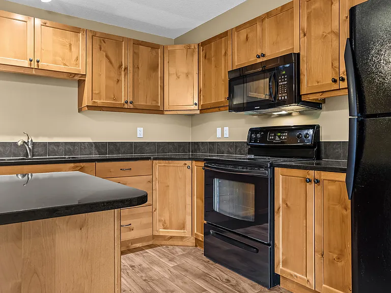 300 Palliser Ln #323 — Photo 15
