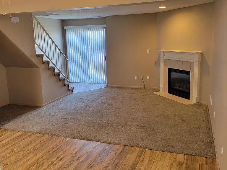1279 NW Phelps Dr — Photo 3
