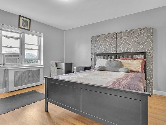 5th image of 40 Glenwood Ave APT 1G