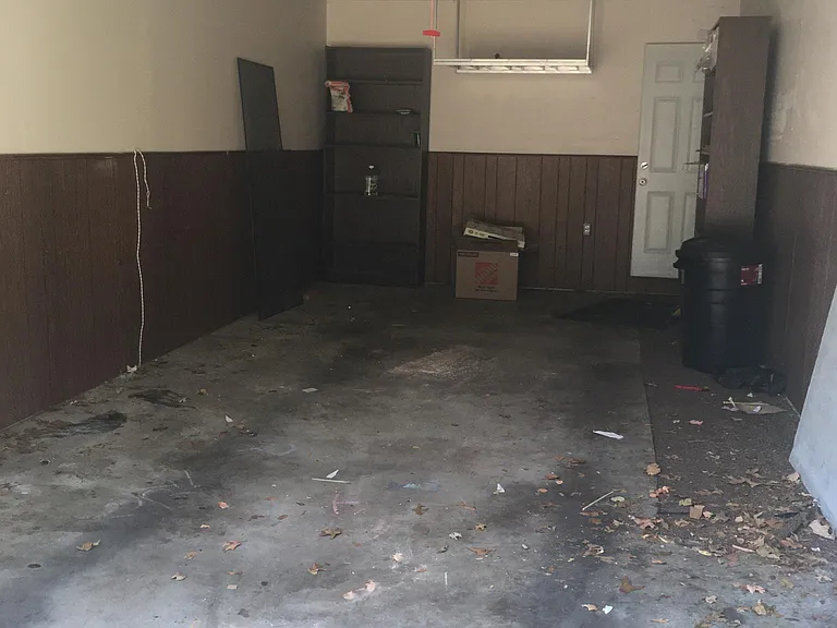 1 car garage