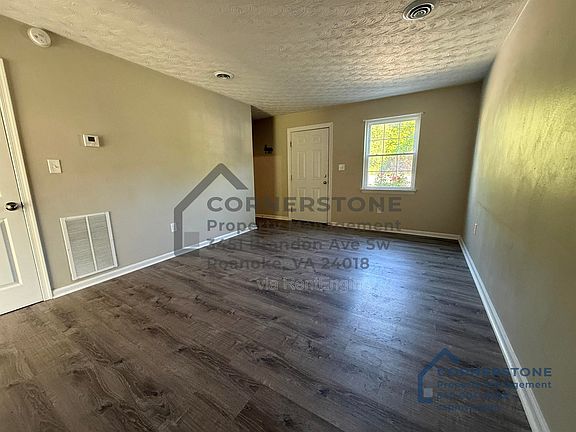 5th image of 1902 Yeager Ave NE APT 1