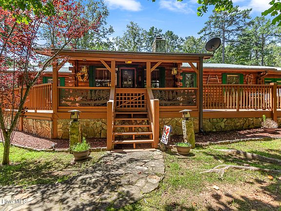 2nd image of 614 Rockridge Road