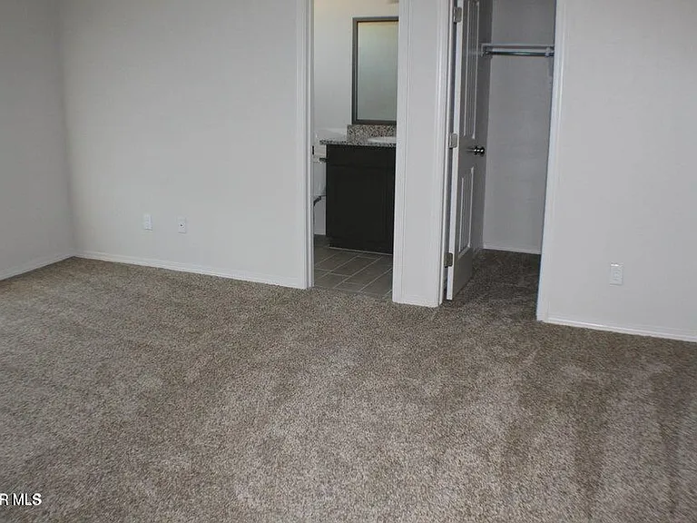 7425 Norte Mesa Ln — Photo 21