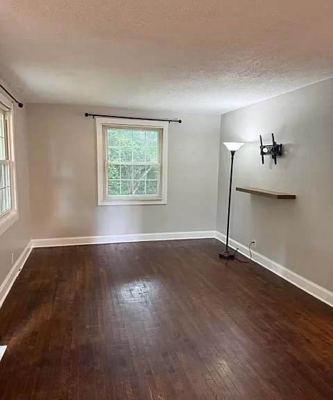 419 Chadwell Dr — Photo 7