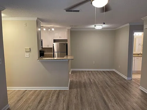 526 Granville Ct #526 Photo 1
