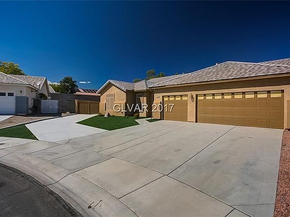 3rd image of 9504 Mulroona Ct