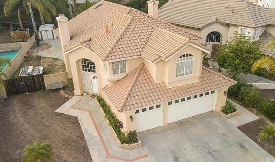 1st image of 40139 White Leaf Ln